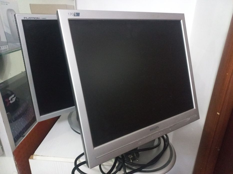 Продам монитор 17 диагональ