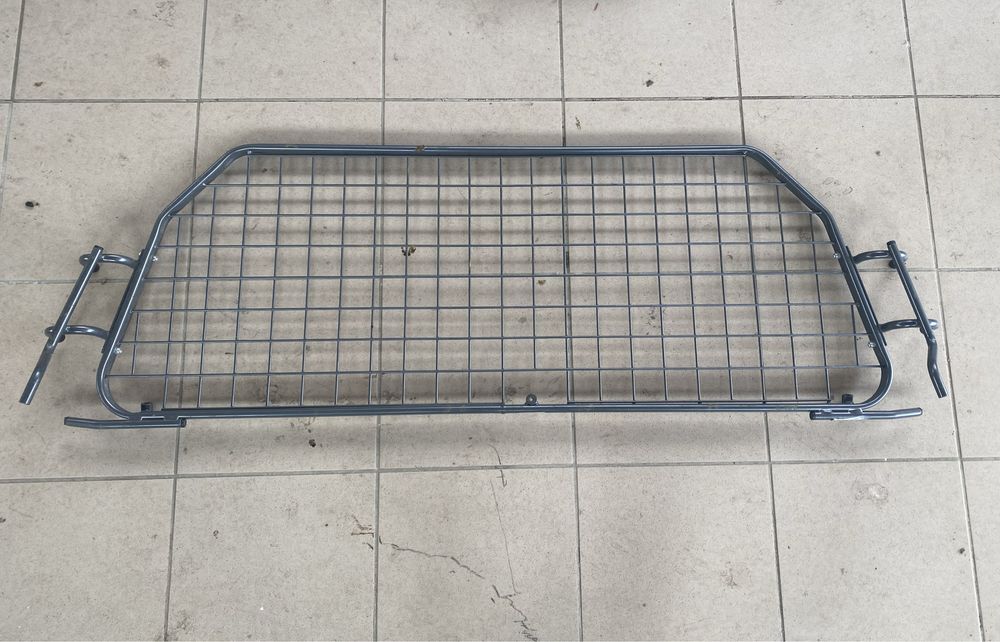 Suzuki Jimny 3 - Grilaj Auto pentru transport in siguranta caini