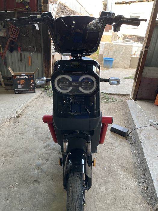 Продам скутер танк 800ват