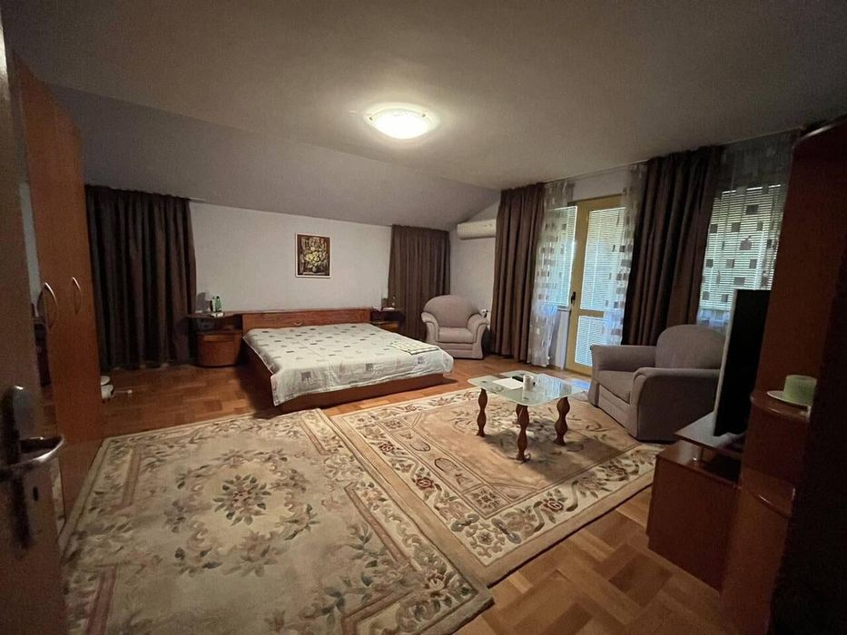 Продава се Къща в Бургас, Ветрен - 462 кв.м за 1191 €/кв.м - Снимка #2