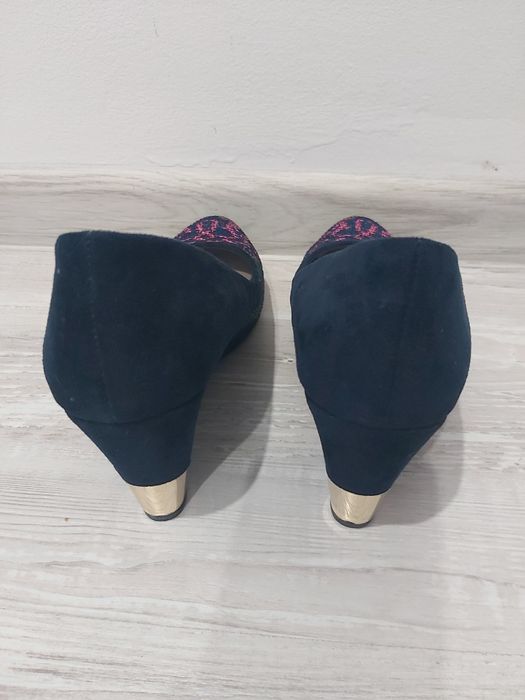 Pantofi eleganti, marimea 37