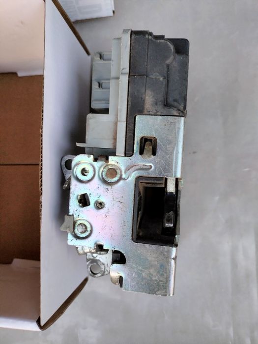 Дверные механизм лада гранта