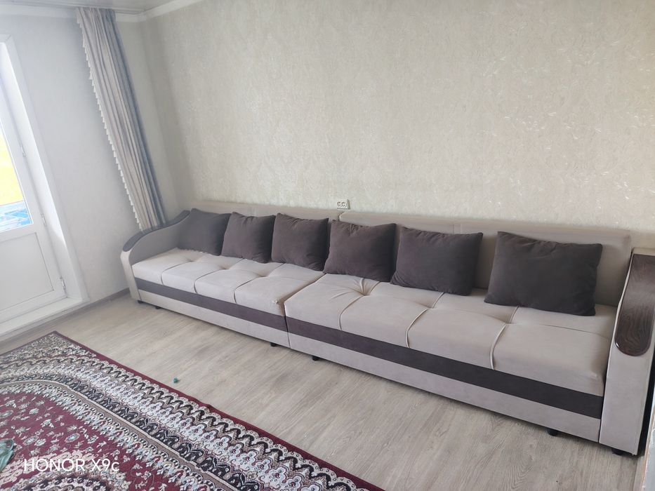 Продам диван 4 метра