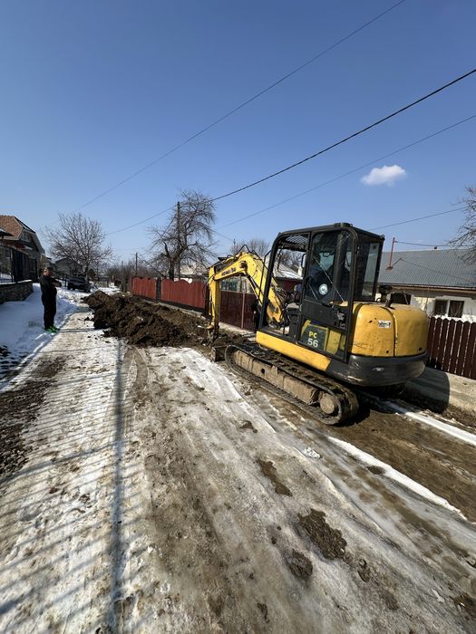 Miniexcavator Komatsu pc56 an 2016