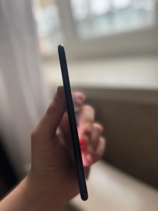 Iphone 7 plus jetblack 32gb акб 76%