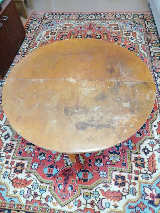 Продам стол казахский