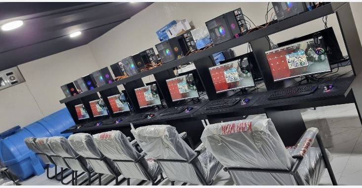 10 dona igrovoy kompyuter monitor klava mishka