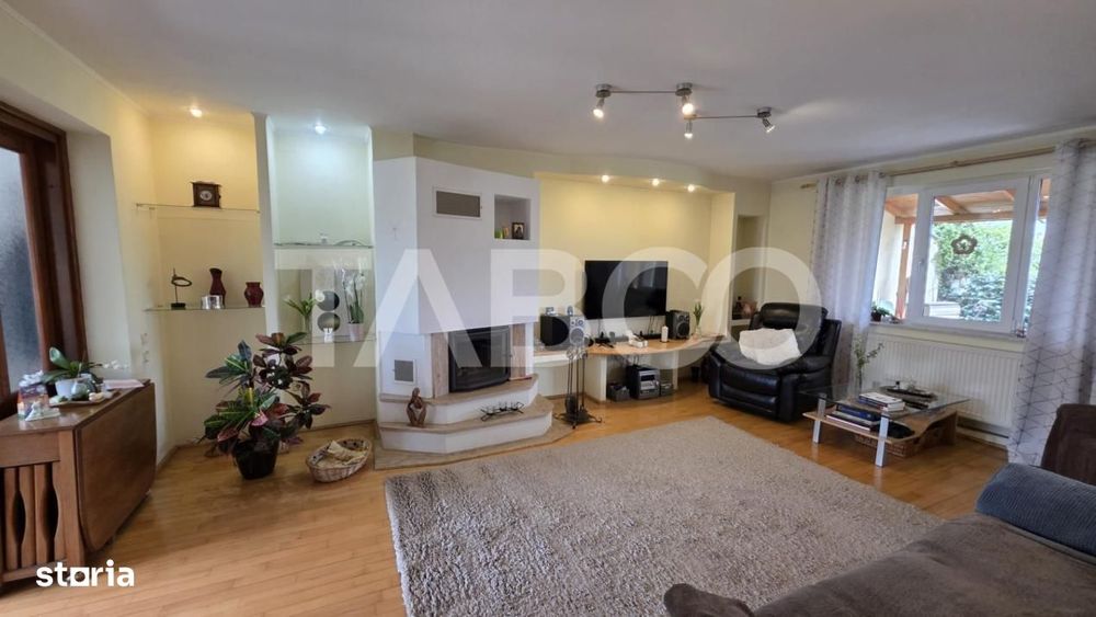 Duplex spatios de vanzare in Sebes Drumul Petrestiului