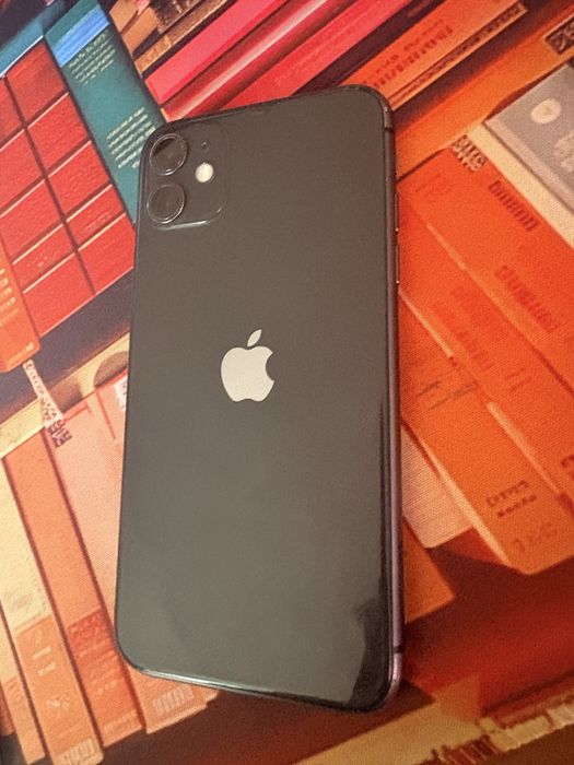 Продам IPhone 11 64gb