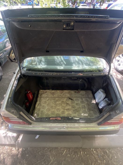 Мерседес W124