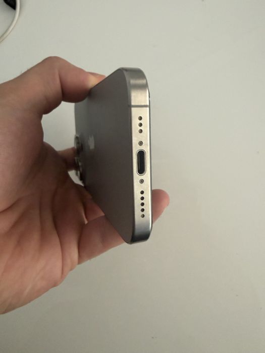 Iphone 15 pro Перфектен
