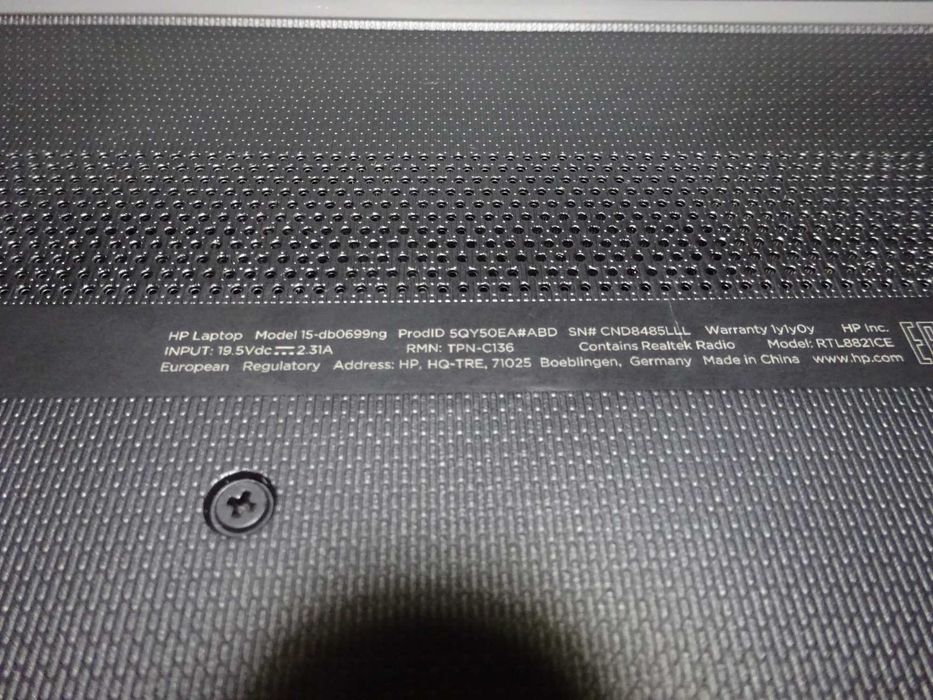 Laptop HP Notebook 15-db0699ng / Ryzen 3 2200U 8Gb ddr4 /ssd+hdd