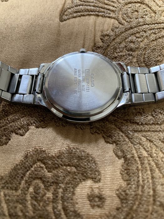 Наручные часы Casio