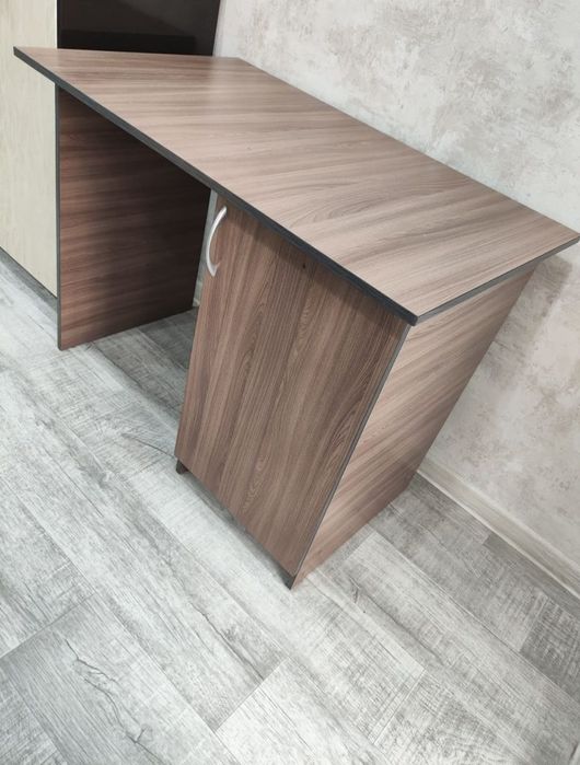 Пимьменый стол дсп