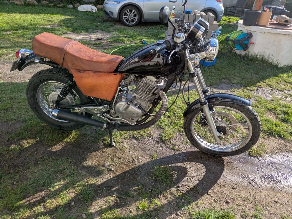 Suzuki  GN400 café racer