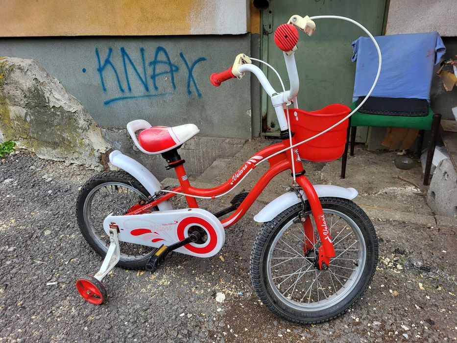Vand bicicleta copii 3-6 ani cu roti ajutatoare