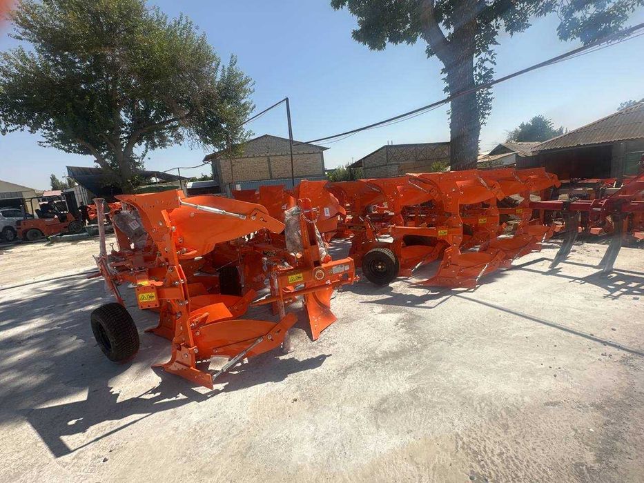 Плуг оборотный 3-х корпусный (2+1)