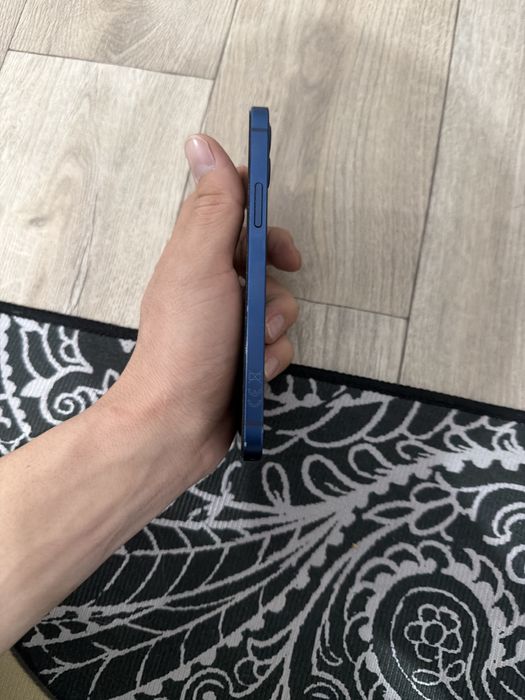 Айфон 12 64гб срошна