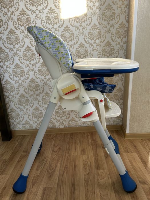 Продам детский стульчик для кормления chicco