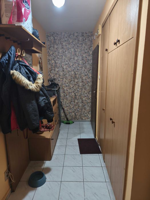 Продавам 4 стаен апартамент