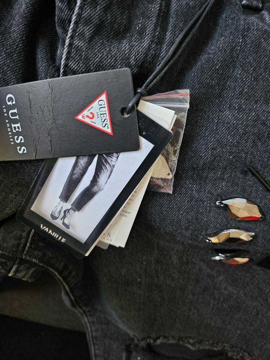 Дънки GUESS  - нови !!!