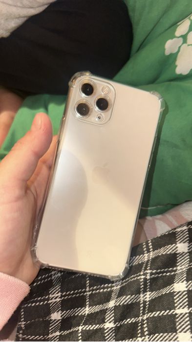 продам iphone 11 pro