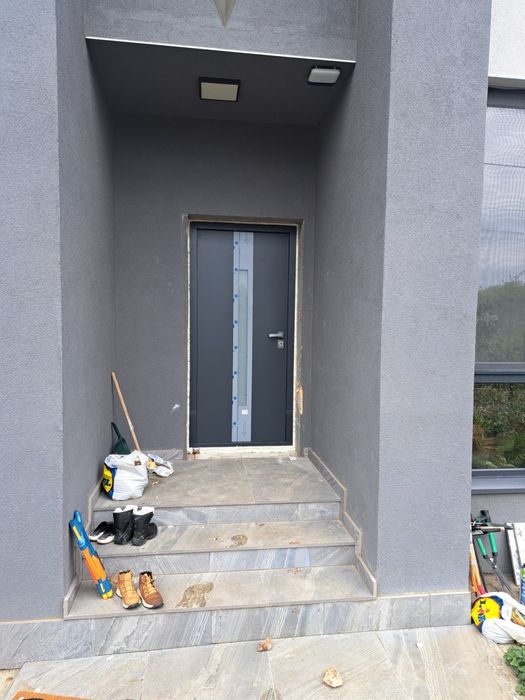 Montaj usi metalice si tamplarie pvc deblocari usi