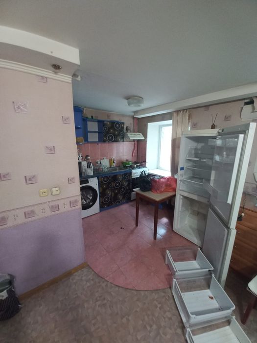 Прдам 3 х комнатную , Нуркена 9