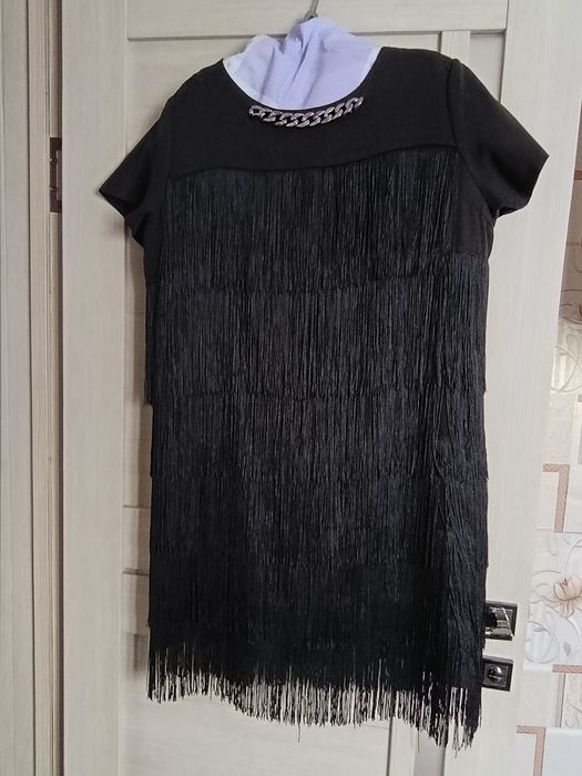 Продам женское платье.