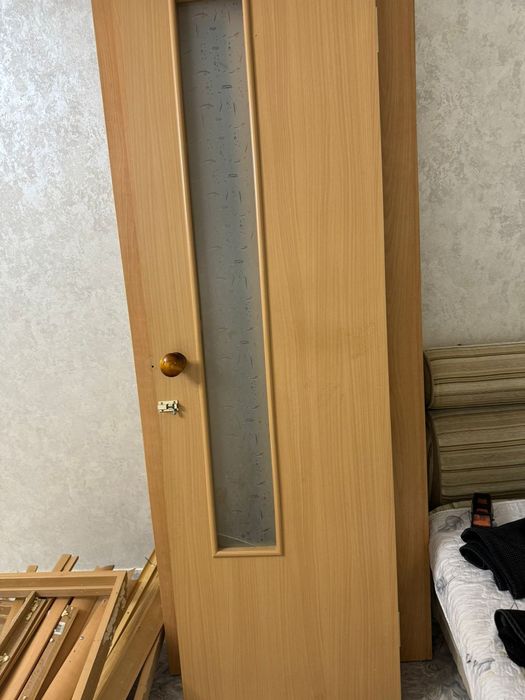 Двери межкомнатные 5 шт за 40 тысяч.