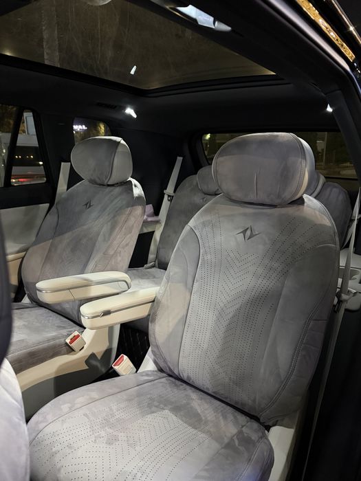 Dongfeng 008 imenoy chexol seri, oranjiviy