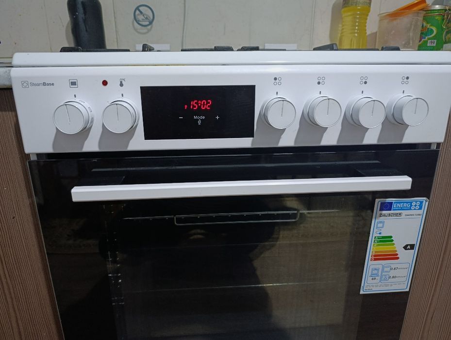 Продам газовую плиту