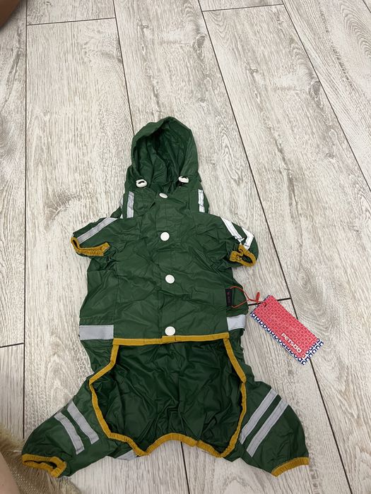 Продам комбинезон для собак новый