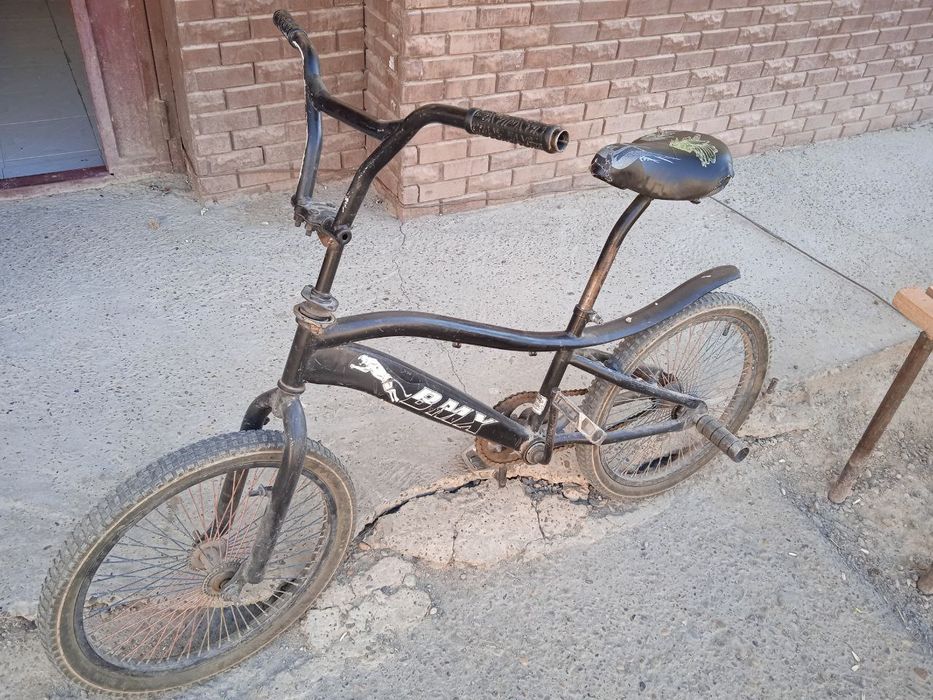 Velosiped BMX kamchiligi bor pedal luft oladi narxi kelishiladi: 900