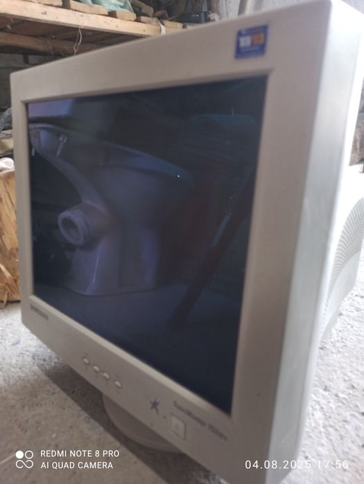 Samsung SynsMaster manitor