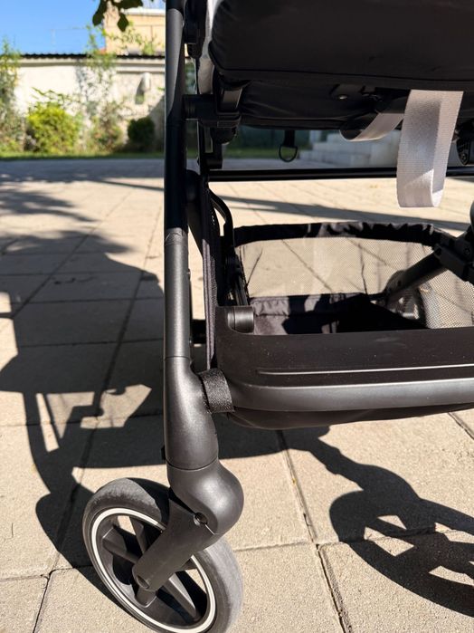 Лятна количка Cybex BEEZY