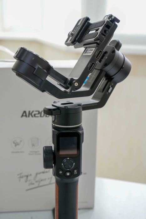 Электронный стабилизатор Feiyu Tech AK2000S
