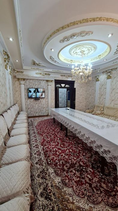 Продаётся трёхкомнатная квартира в банковском доме.