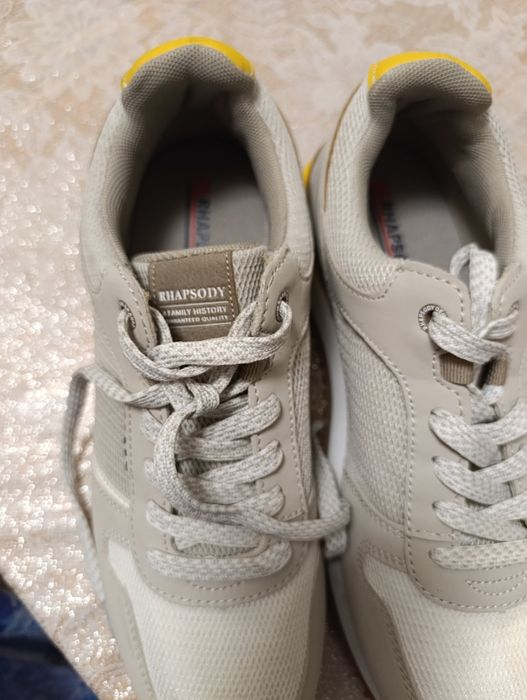 продам  новые  кроссовки