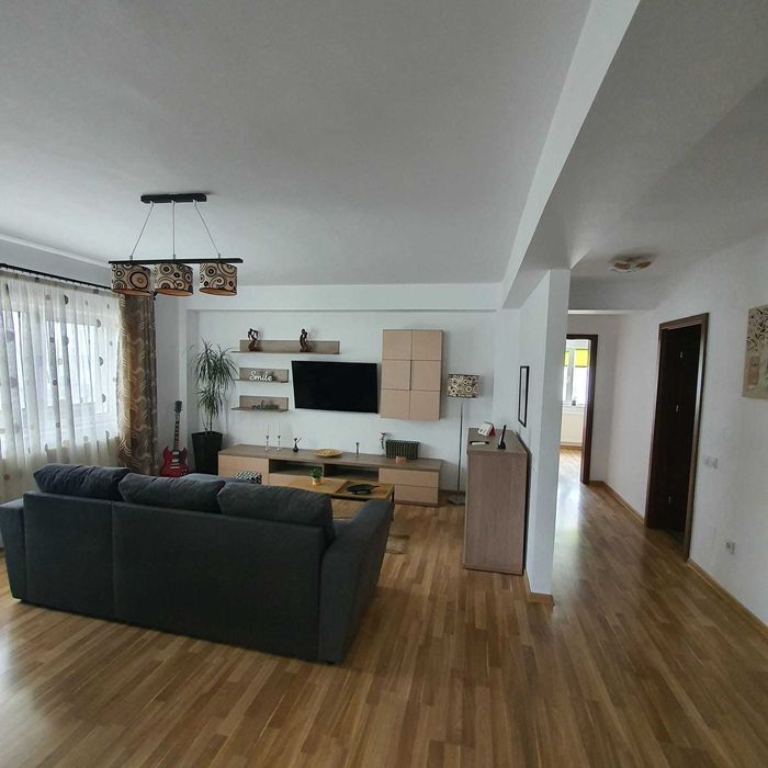 Inchiriere apartament 3 camere Piatra Neamt