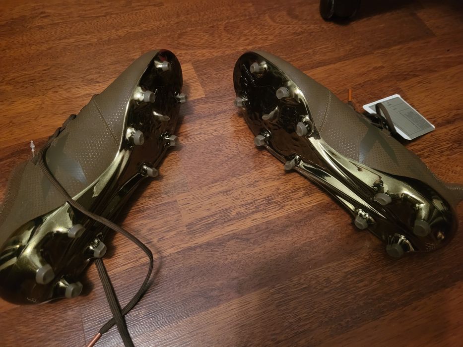 Ghete Adidas  Fotbal