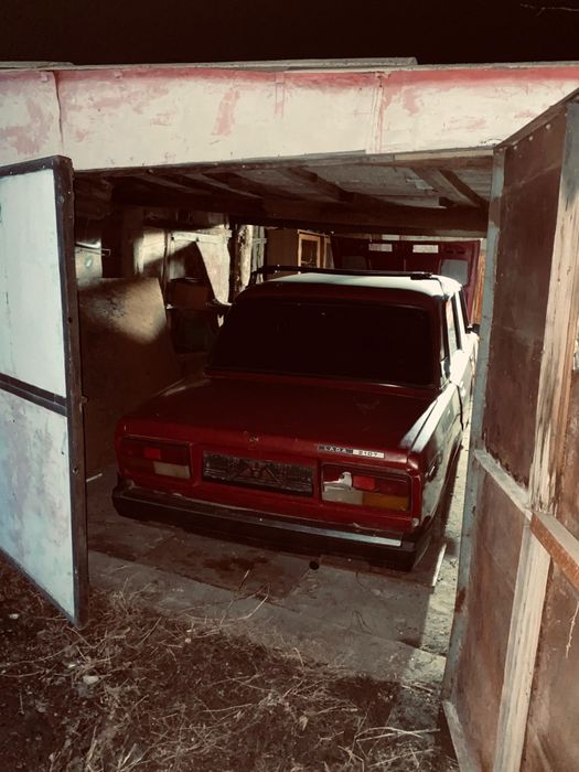 Лада ваз 2107… классика)