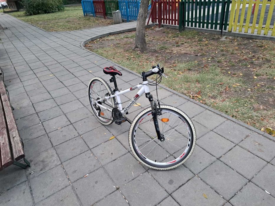 Велосипед 24 инча като ново