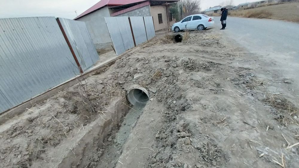 Maxosada uchastka joyi sotiladi