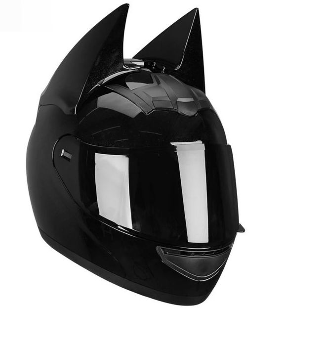 Мотоциклетный шлем с ушками (Batman style) 
Продам шлем в идеальном