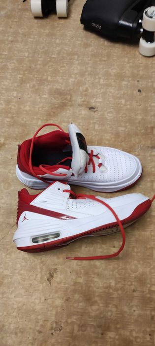 Teniși Converse,Ghete Nike Air Jordan,Reebok easy tone