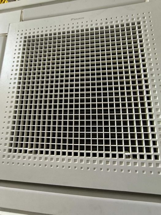 unitati interioare daikin , perete si plafon