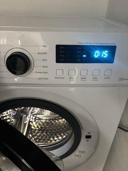 Vând mașină de spălat rufe Daewoo DWD-MV1011-4