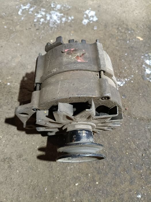 Генератор Пассат б3 не рабочий.