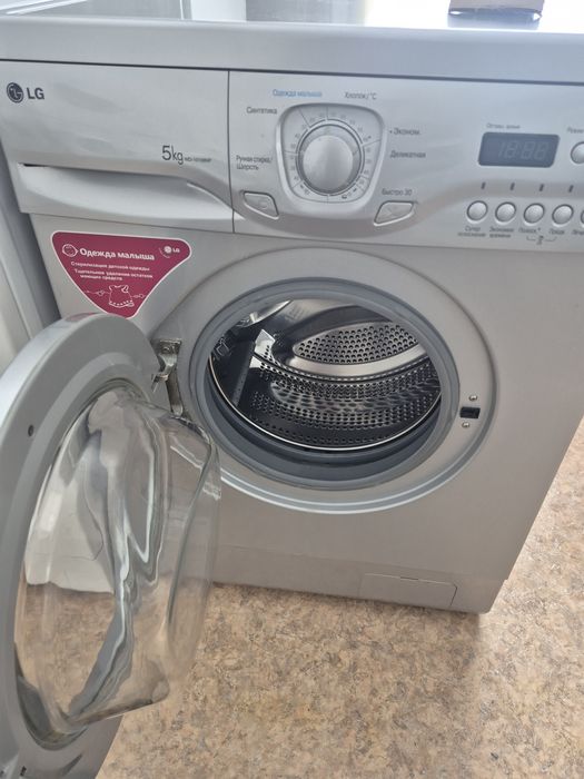 Продам стиральную машину